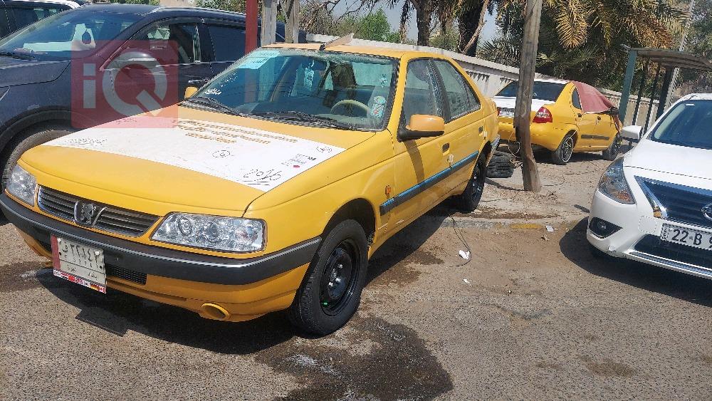 Peugeot 405